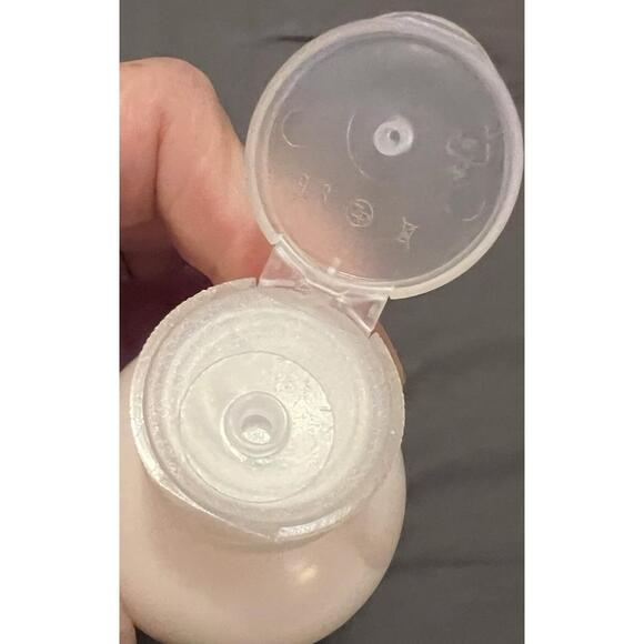 Avon Naturals Cherry Blossome Hand and Body Lotion 250 ML‎ and Shower Gel 150 ML - Picture 10 of 16